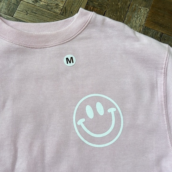 Girl Tribe Teacher Pink Crewneck Happy Face Sweatshirt Size Medium - Picture 4 of 9